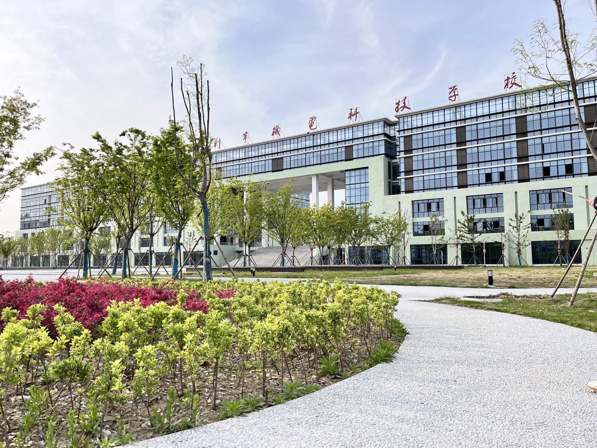 【京邦·專業擴聲-舞臺燈光~錄播系統】安徽亳州市利辛機電科技學校